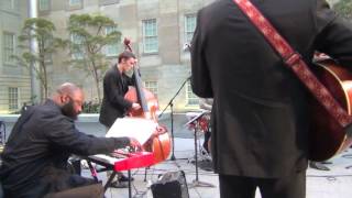 Mozart Symph #40 Jazz/funk version