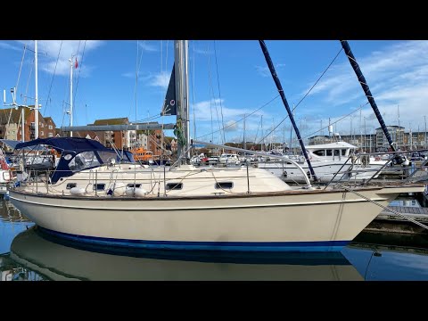 Island Packet 380 Cockpit Tour - In Virtual Reality!