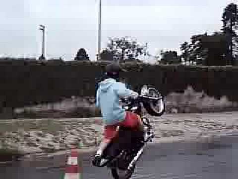 wheeling - piloto MaRCeLiNhO fazendo teste pro detran