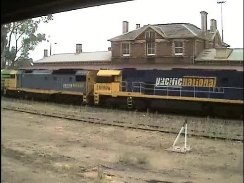 Stawell Station Cam PN NR67, NR89 & DL50 Freight Train  21th April 2013