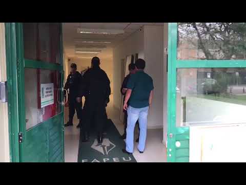 Reitor da UFSC é preso em Operação da Polícia Federal