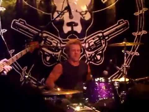 download lagu mp3 mp4 Johnny Griparic, download lagu Johnny Griparic gratis, unduh video klip Johnny Griparic