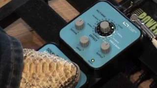 Video thumbnail for Source Audio Soundblox Multi Wave Distortion guitar effects pedal demo by gearmanndude