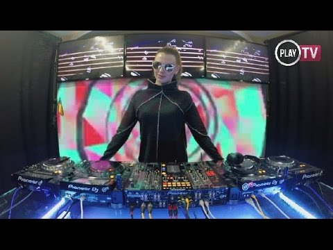 VICKY SKY - Live @PLAY TV 6.04.2017