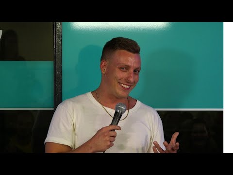 Premiere! NightWash Live mit Simon Stäblein