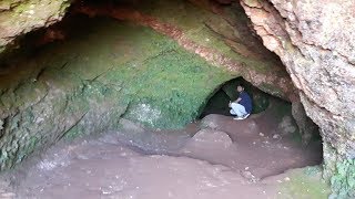 preview picture of video 'Inside the Mullayanagiri cave'