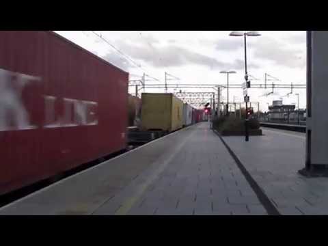 Freightliner Class 86 + 86614 and 86605 Passes Watford Junction with tone