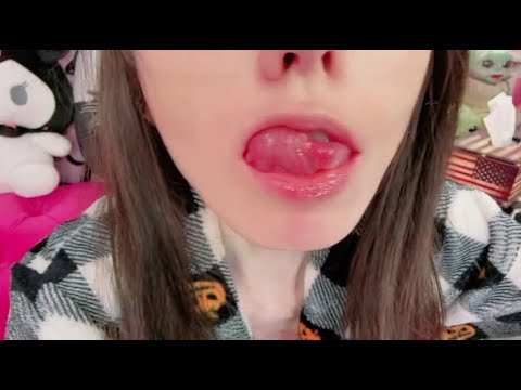 Eugenia Cooney Licks Her Lips (SEIZURE WARNING FOR FLASHING) (11-2-22) #tiktok #shorts