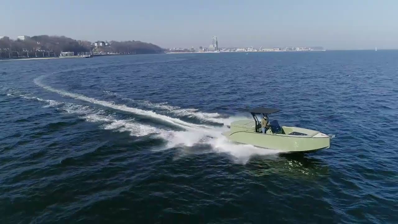 Futuro Boats ZX25 on the Polish coast