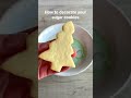 Amazing way to decorate sugar cookies! 🎄