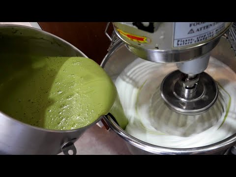 Green Tea Giant Castella / Use of fresh eggs / Korean Street Food