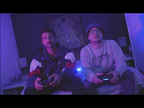 JuanTwo feat. Calamo - SUPERBOY