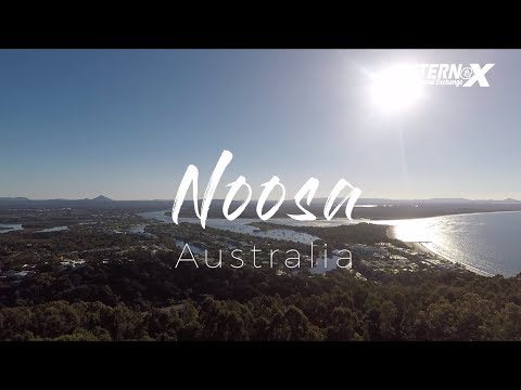Hostel Internship at Noosa, Australia! Meet Lotta and Majia from Finland