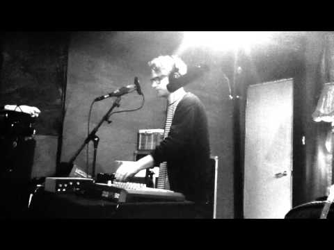 Simian Ghost - Automation (Live at Bella Union Studios)
