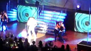Peter Andre 2 outta control