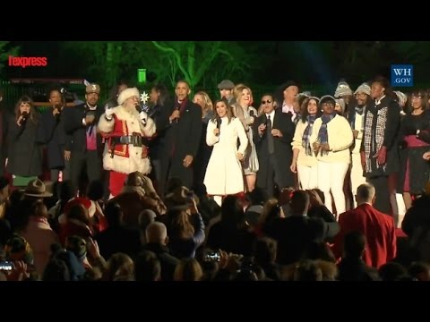 Barack Obama chante son dernier "Jingle Bells" avec le Père Noël