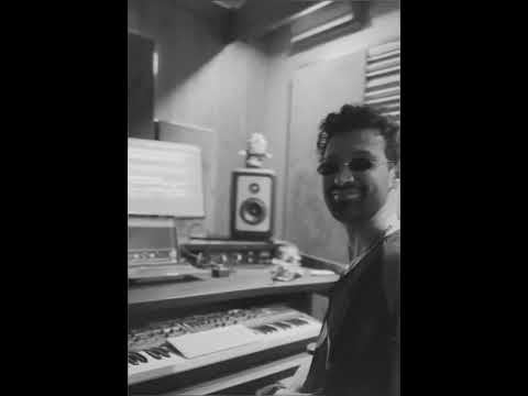 Yasin Torki - Nemikham Beshnavam (4finger Remix) coming soon