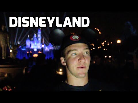 Ultimate DISNEYLAND Themepark Experience!