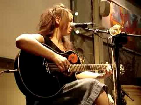 Jen h.ka - Please - Live à La Bellevilloise