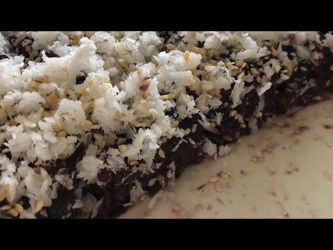 Lao/Thai Dessert : How I Make Sweet Purple Rice w/ Coconut Flakes n Roasted Sesame Seed