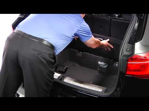Cargo Floor Panel Storage | BMW How-To