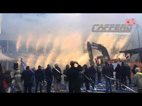 71. Caffero - Sloop ziekenhuis Zwolle met vuurwerk en confetti