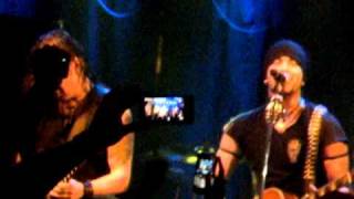 POP EVIL - 100 in a 55 (LIVE!!!!) at Capone's, Johnson City,TN