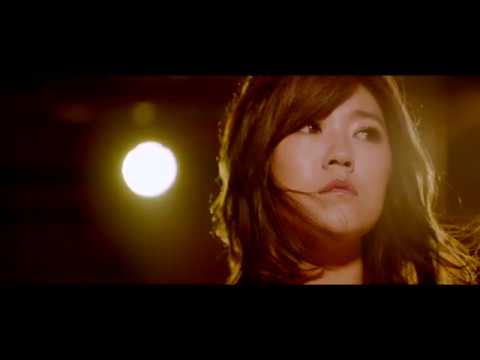 曹雅雯『我是你的人』官方完整版MV