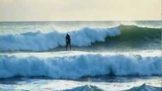 preview picture of video 'SUP and Surfing, Muriwai Beach, NZ'