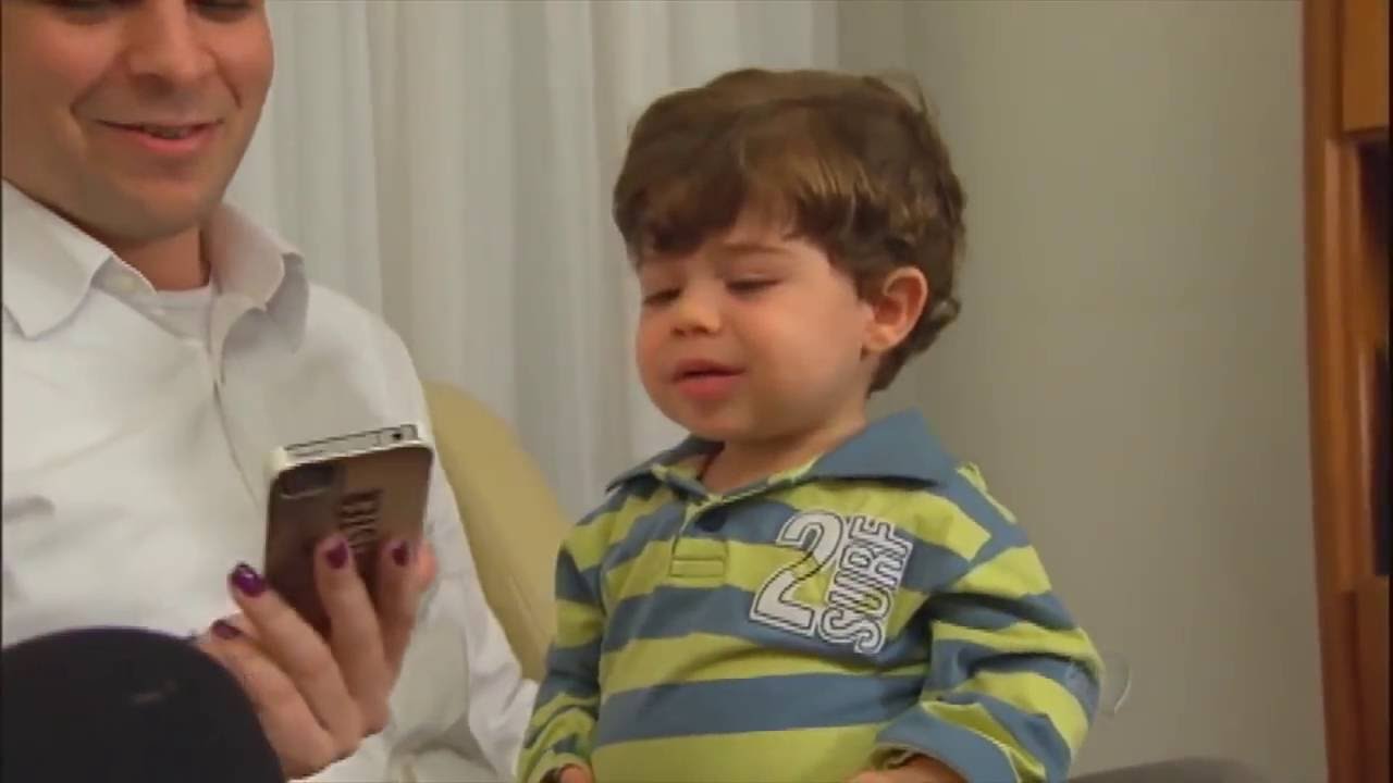 Cyber bebês: vício em eletrônicos, já atingiu os pequenos