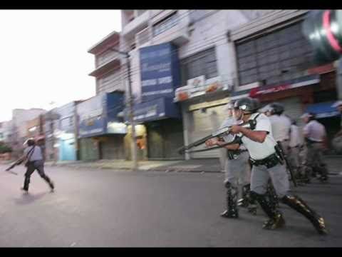 MC WAVE   NAO ADIANTA TENTAR MIM COMBATER