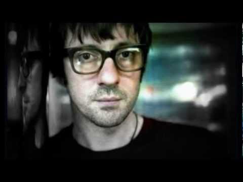 The Blur Podcast : Graham Coxon on his Art, Arctic Monkeys & Soo Much more !!  (2006)