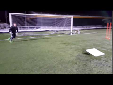 Målvaktsövning fotboll med Reaktionsplatta. Nic Rydholm Vimmerby IF.