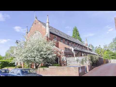 The House Photographer video.