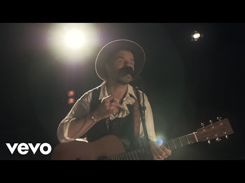 Tuure Kilpeläinen Ja Kaihon Karavaani - Rakastan sua niin et se sattuu