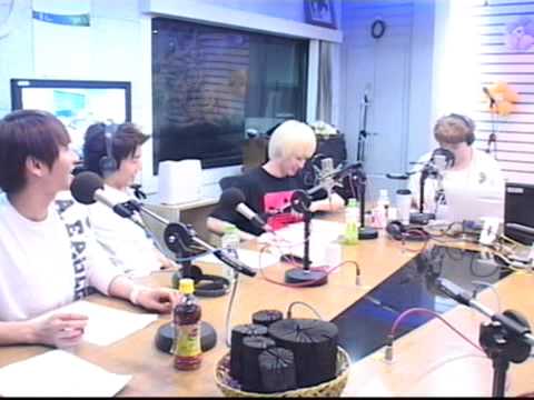 110812 DJ Gyuri Shimshimtapa (Guest Super Junior) [1/6]