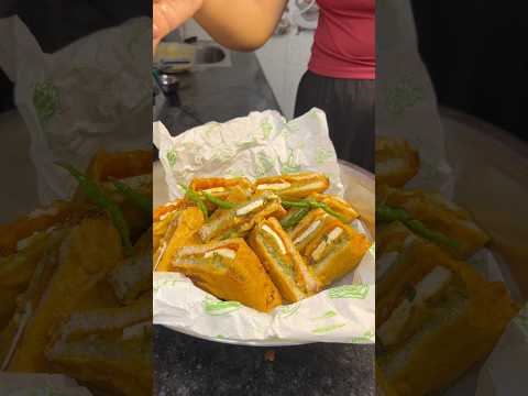 **Ek din phele prepare hona padta hai😆** - Indian recipe that serves 2 people. A easy difficulty cooking recipe converted from YouTube video with complete ingredients and step-by-step instructions.