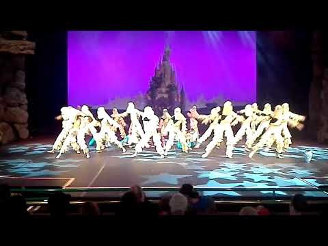 KAPRYS MAŁOGOSZCZ - Czy to fatamorgana Disneyland 2018