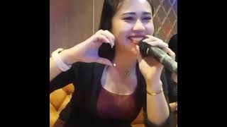 Download lagu PEMANDU KARAOKE SUARANYA MERDU SEKALI mp3