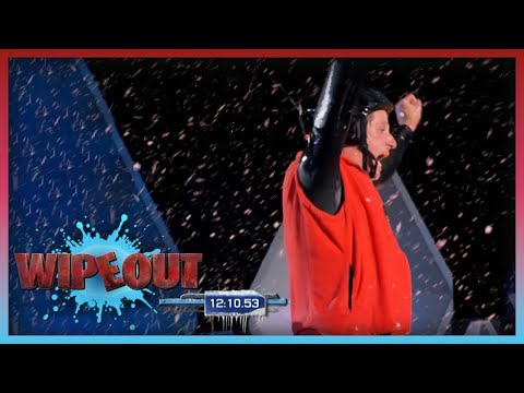 Contestant Gets An Impressive Time of 12:10, Will Anyone Beat That? | Wipeout