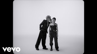 Indochine &amp; Christine and the Queens - 3SEX (Clip officiel)