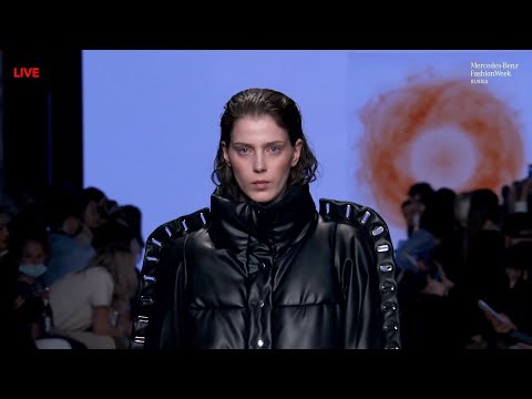 Boyari Fall/Winter 2021 Runway Show | Mercedes-Benz Fashion Week Russia | VRAI Magazine
