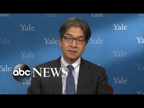 疫学者がCOVID-19がどのように広まっているかを議論する (Epidemiologist discusses how COVID-19 is spreading)