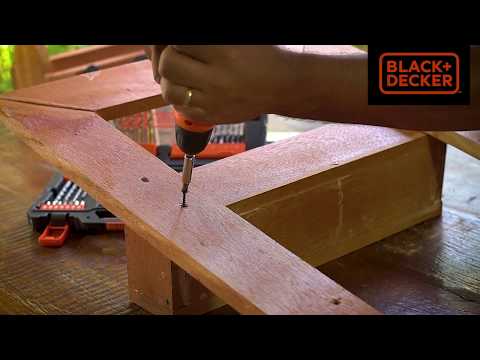 BLACK+DECKER - Parafusadeira/Furadeira a Bateria 12V BIVOLT - LD12