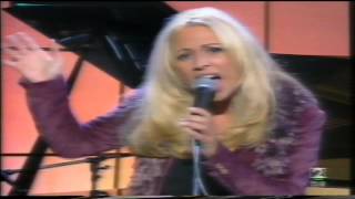Marta Sanchez · Algo tienes · 15-10-1996 (En directo)