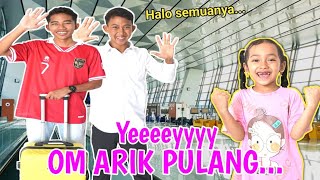 Download lagu HORE ARIK PULANG!! Dadakan Jemput Arik Saputra Dibandara🤗 | Mikael TubeHD mp3 Download lagu HORE ARIK PULANG!! Dadakan Jemput Arik Saputra Dibandara🤗 | Mikael TubeHD mp3