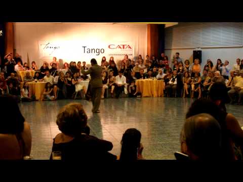  Santiago Castro  and  Virginia Pandolfi  are  dancing  to  the  tango  "  La Tupungatina  "