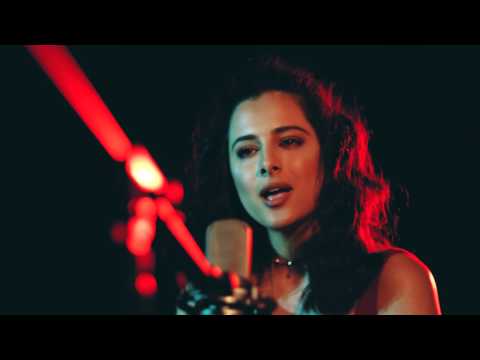 Ayda - Sarı Gelin - Canlı Performans (YouTube Studios London)