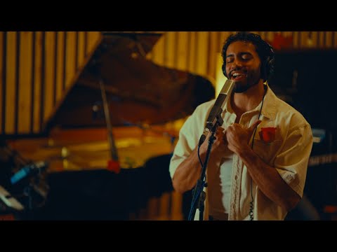 Dariel Amant: Latin R&B: 'Cuatro Rosas' Live EP