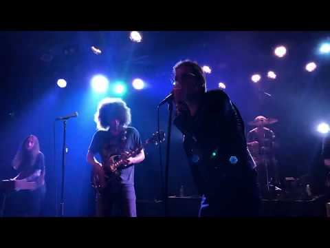 Wolfmother and Jet: new song at The Roxy